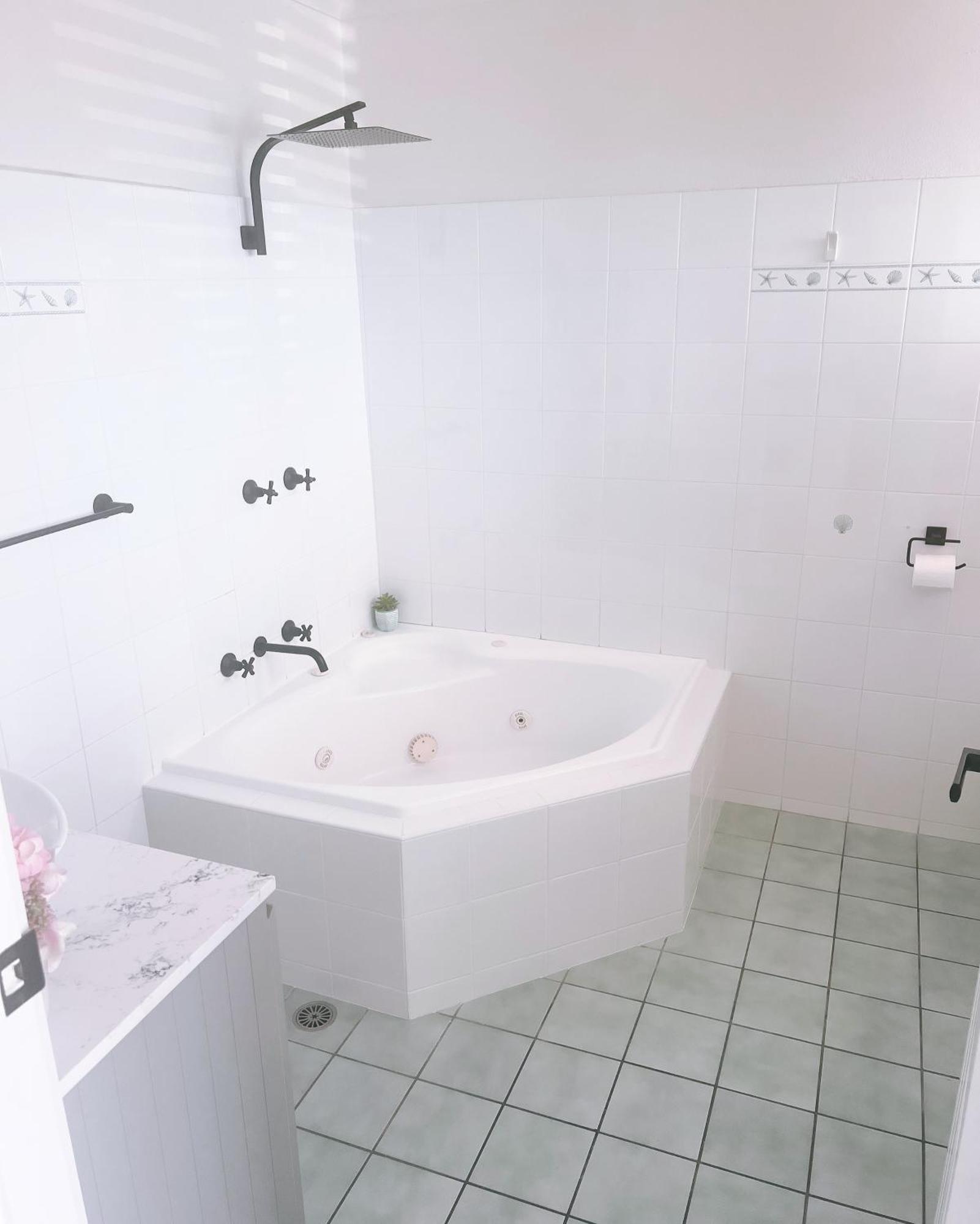 Nautilus Hamptons Style Luxury Beach Apartment Меримбула Екстер'єр фото
